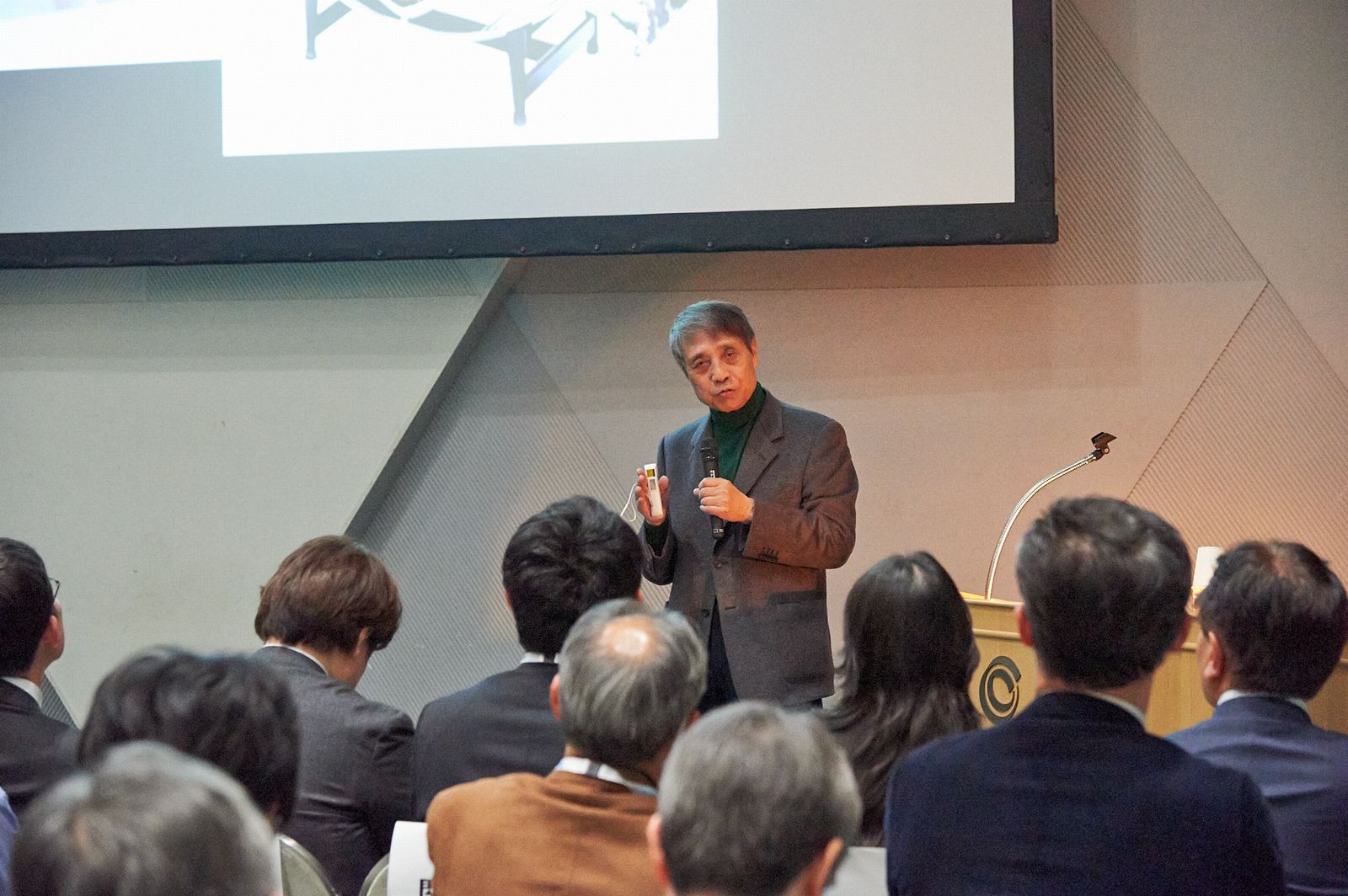 特別講演